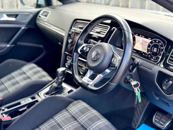 2025 Volkswagen Golf