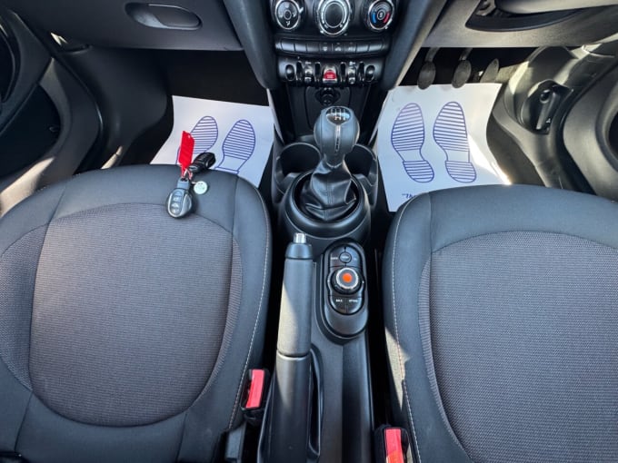 2025 Mini Hatch