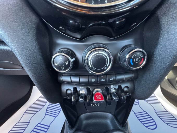 2025 Mini Hatch