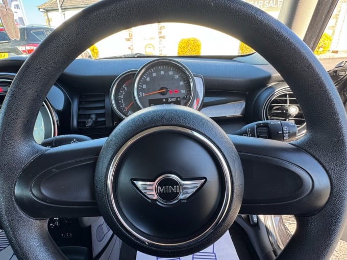 2025 Mini Hatch