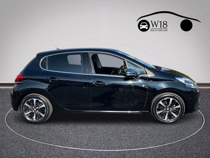 2025 Peugeot 208