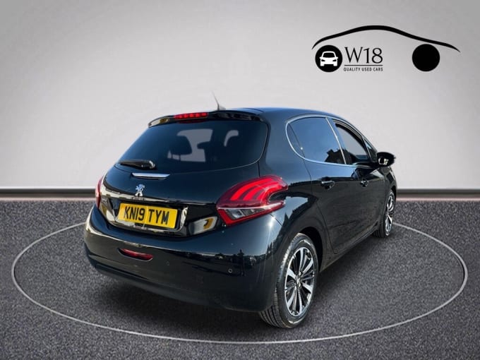 2025 Peugeot 208