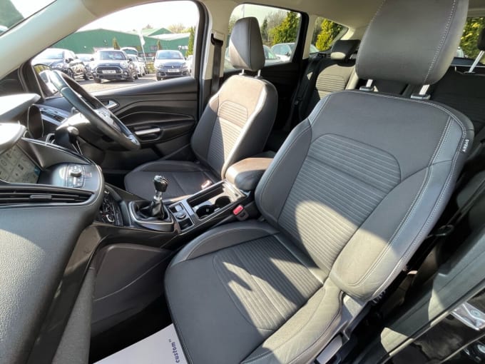 2025 Ford Kuga