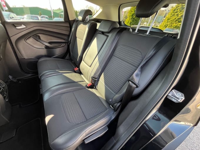 2025 Ford Kuga