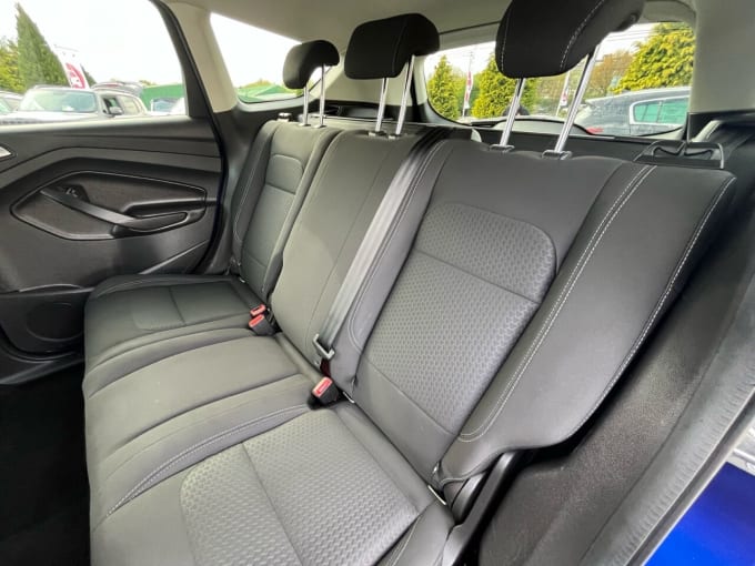 2025 Ford Kuga