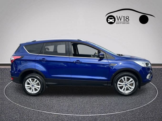 2025 Ford Kuga