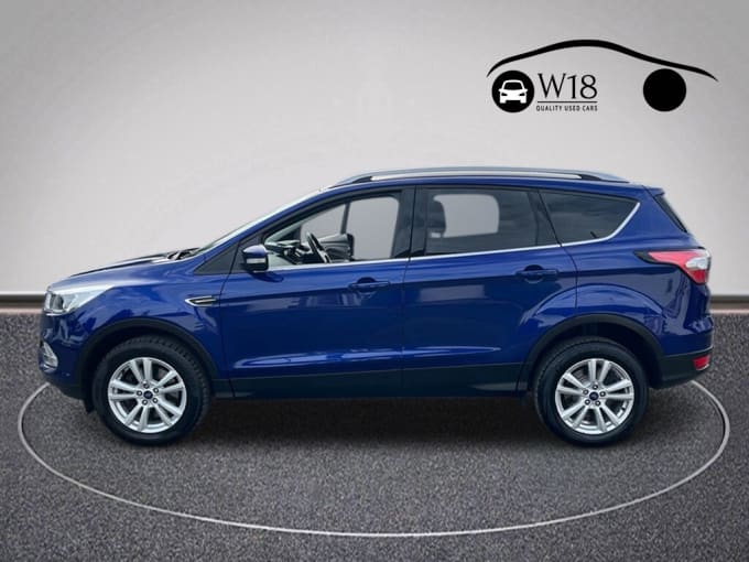 2025 Ford Kuga