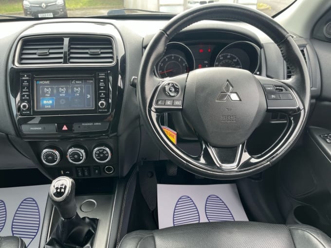 2025 Mitsubishi Asx