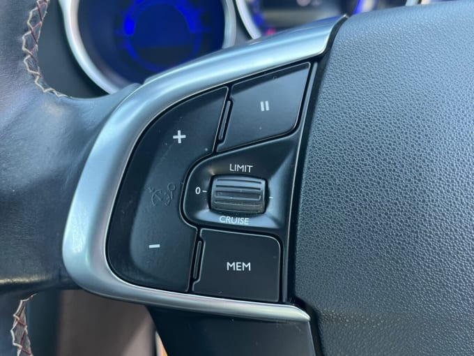 2025 Ds Automobiles Ds 4
