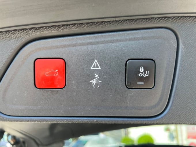2025 Peugeot 3008