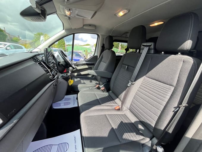 2025 Ford Transit Custom