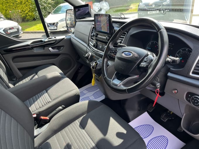 2025 Ford Transit Custom