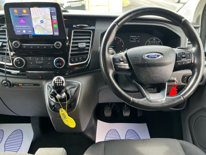 2025 Ford Transit Custom