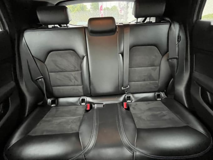 2025 Infiniti Q30