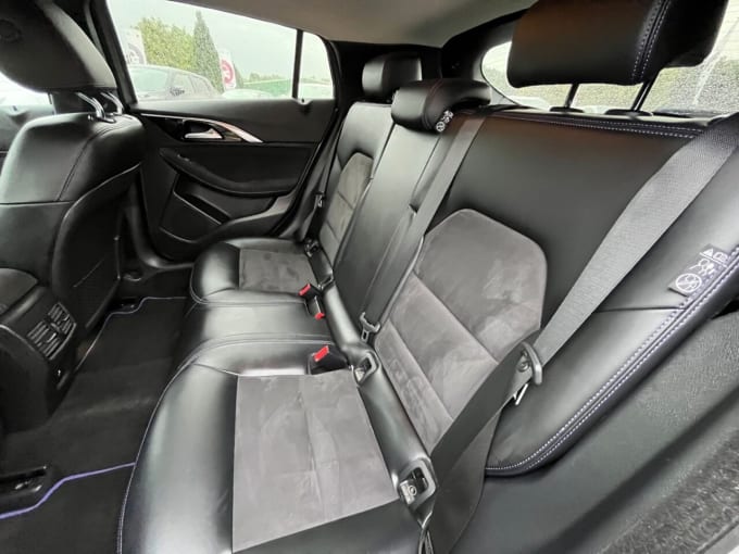 2025 Infiniti Q30