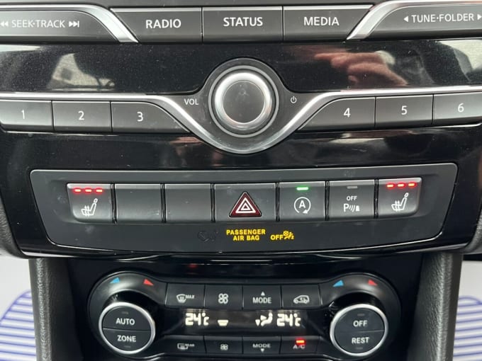2025 Infiniti Q30