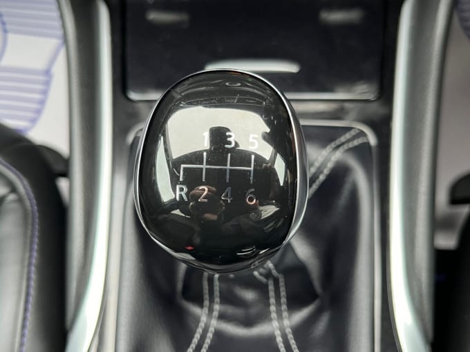 2025 Infiniti Q30