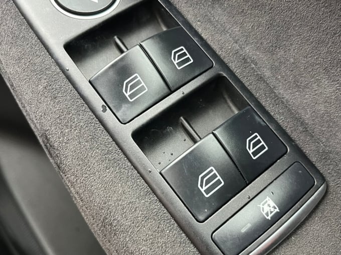 2025 Infiniti Q30