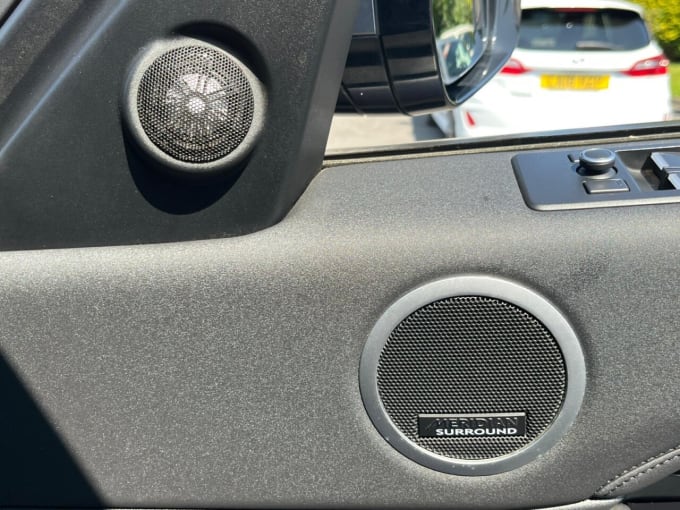 2025 Land Rover Discovery