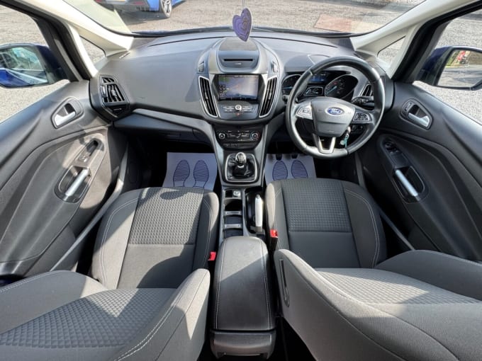 2025 Ford C-max