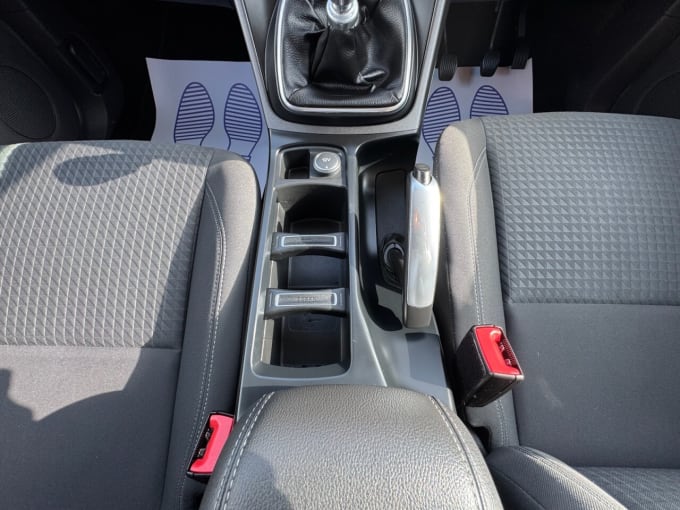 2025 Ford C-max