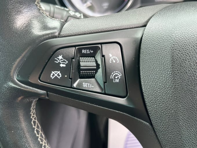 2025 Vauxhall Astra