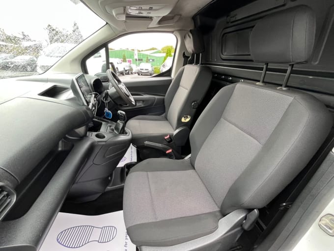 2025 Vauxhall Combo