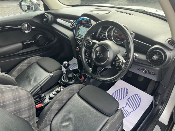 2025 Mini Hatch