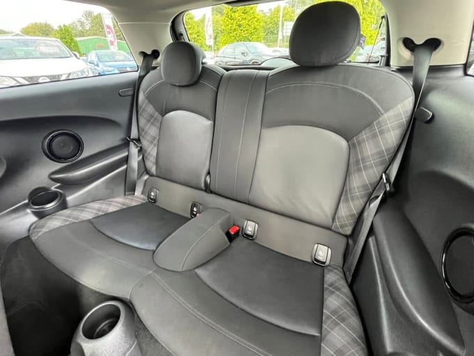 2025 Mini Hatch