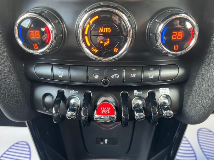 2025 Mini Hatch