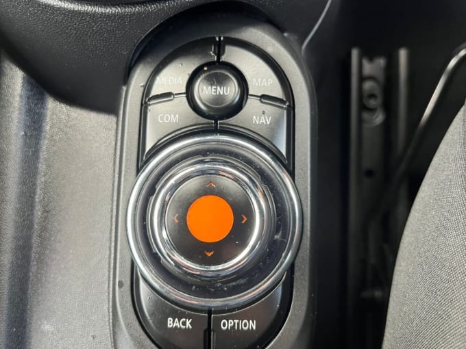 2025 Mini Hatch