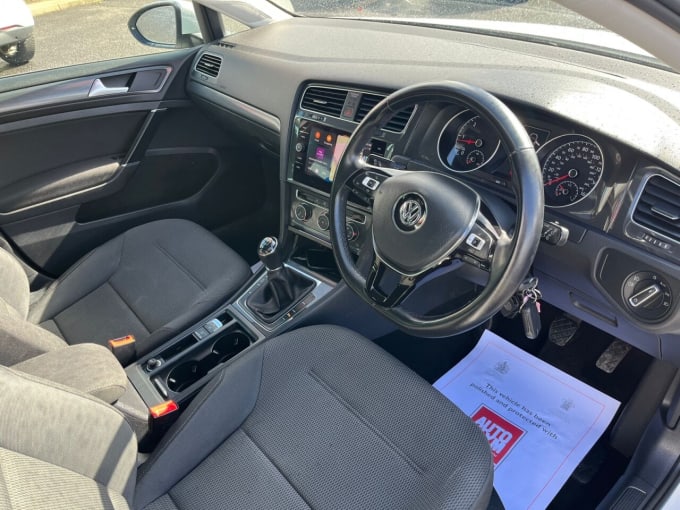 2025 Volkswagen Golf
