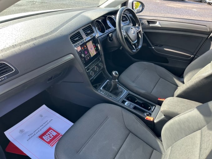 2025 Volkswagen Golf