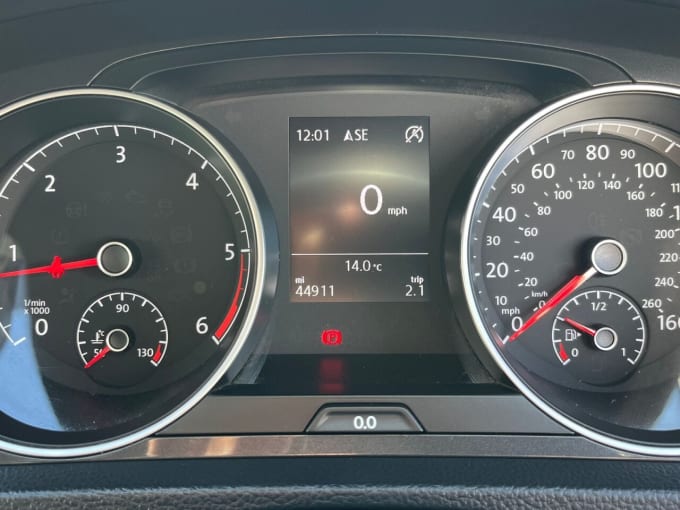 2025 Volkswagen Golf