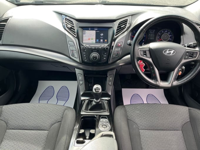 2025 Hyundai I40