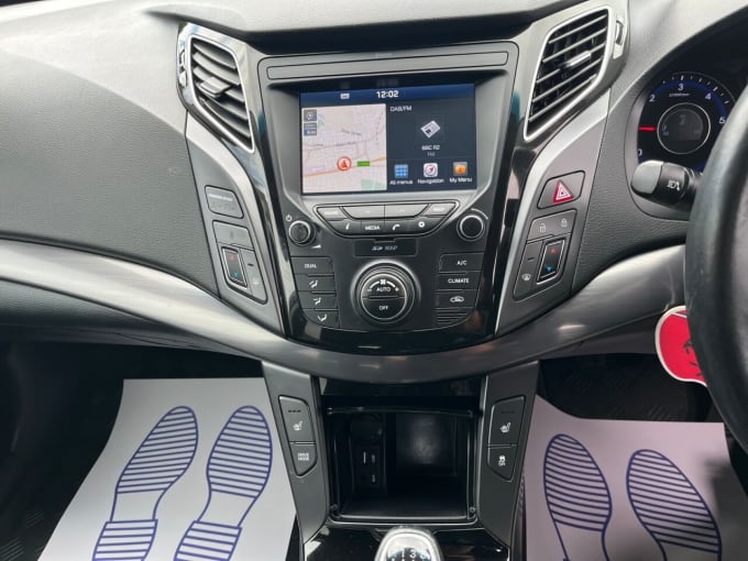 2025 Hyundai I40