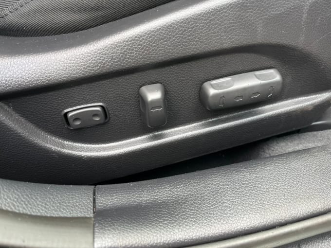 2025 Hyundai I40