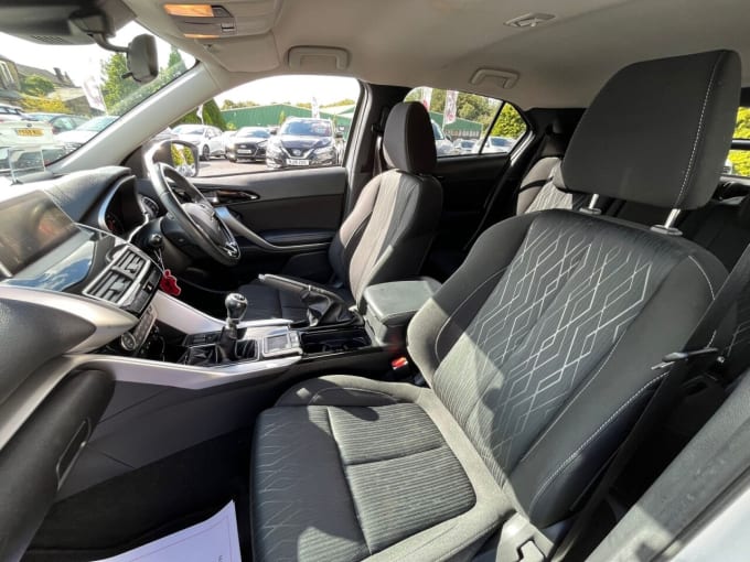 2025 Mitsubishi Eclipse Cross