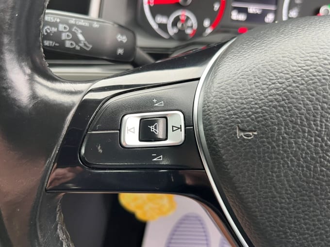 2018 Volkswagen Polo