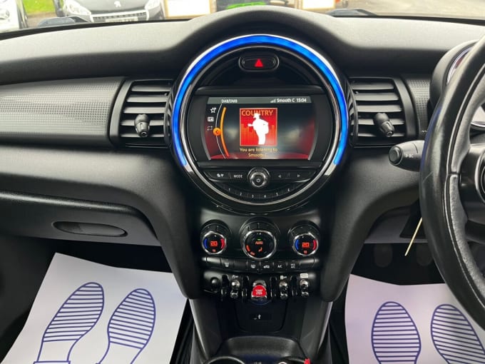 2018 Mini Hatch