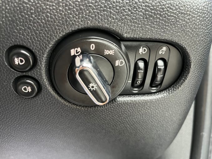 2018 Mini Hatch