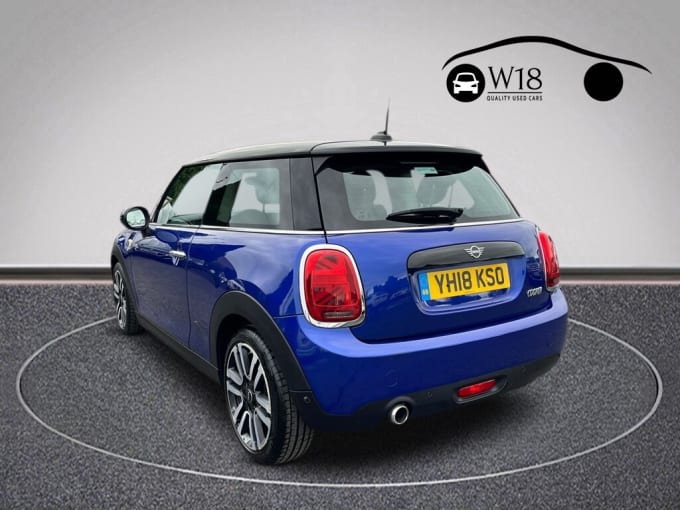 2018 Mini Hatch
