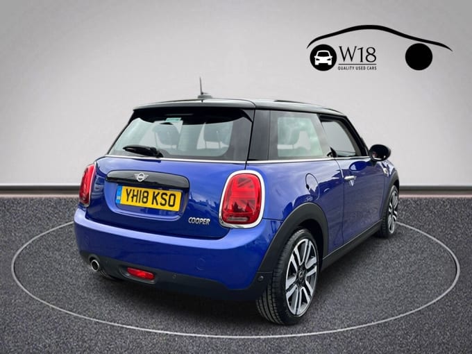 2018 Mini Hatch