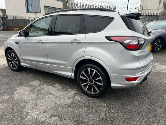 2025 Ford Kuga