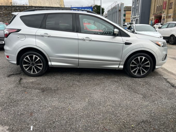 2025 Ford Kuga