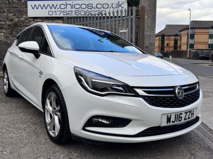 2025 Vauxhall Astra
