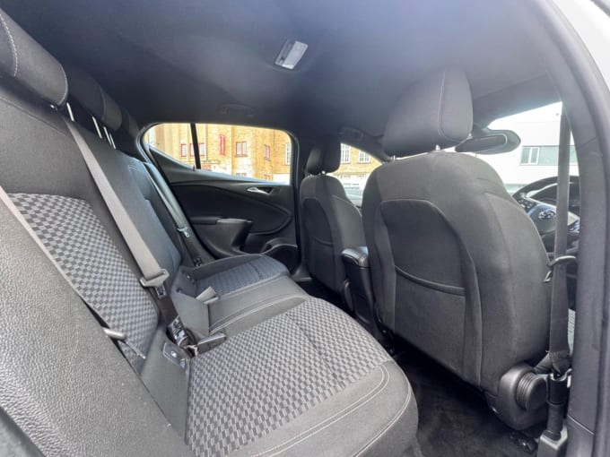 2025 Vauxhall Astra