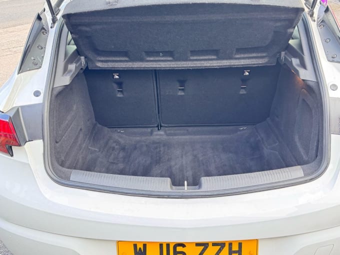 2025 Vauxhall Astra