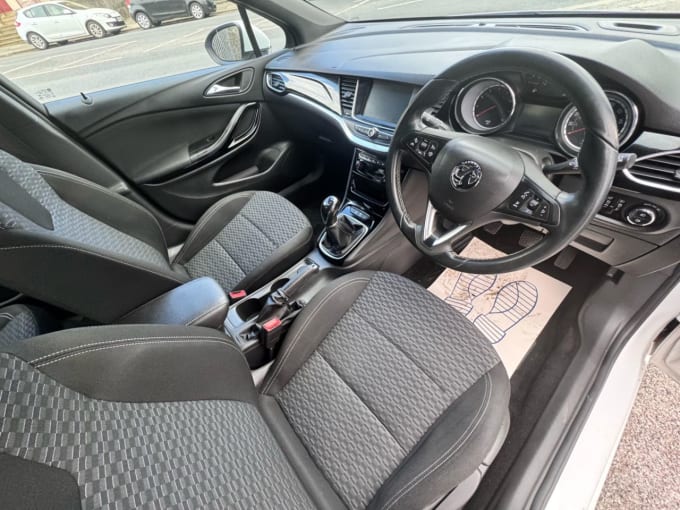 2025 Vauxhall Astra