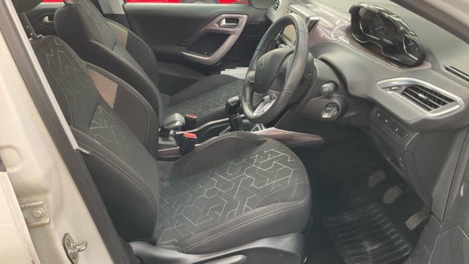 2025 Peugeot 2008